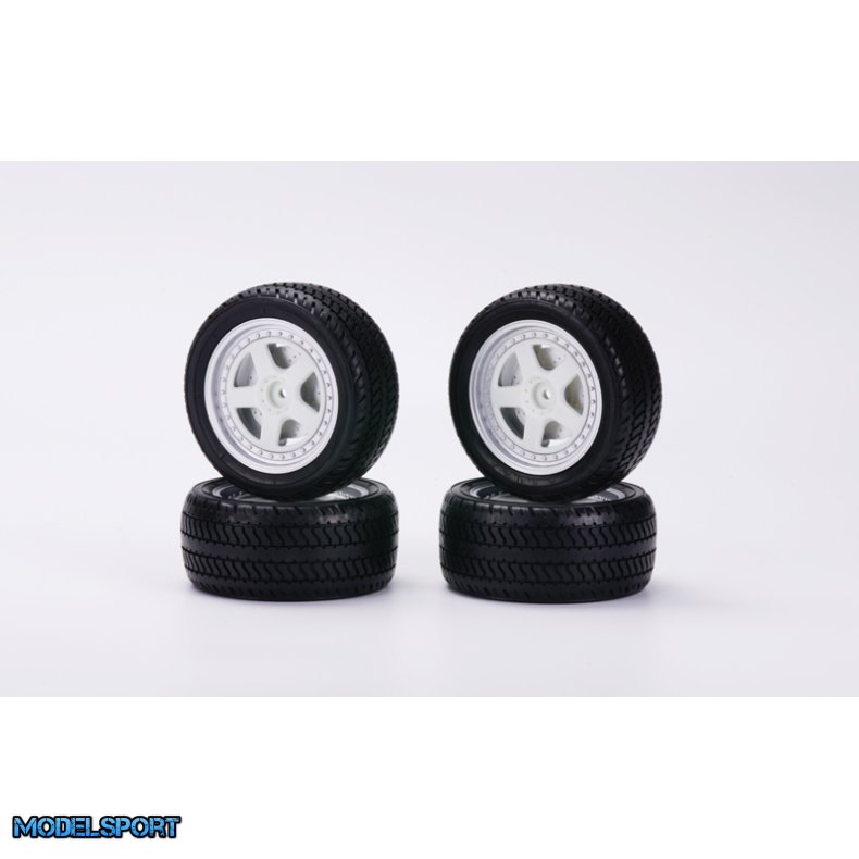 Carisma RC - M48S - R32 Wheels &amp; Tires - Mounted - Set 4 Pcs