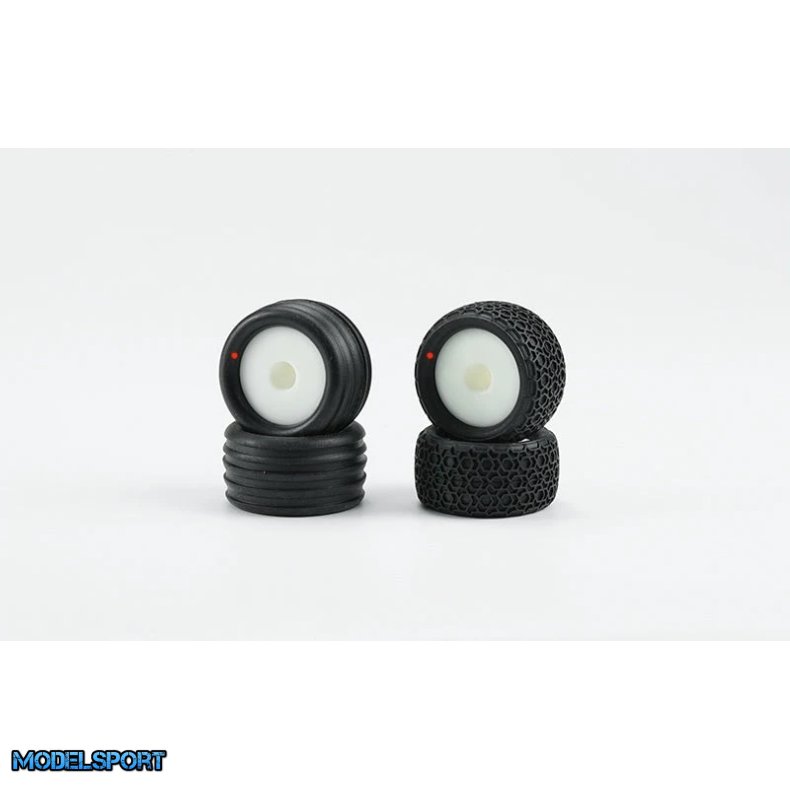 Carisma RC - GT24ST TIRE SET MOUNTED (30 SHORE)